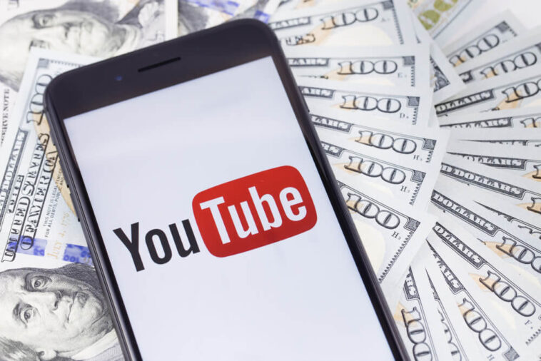 youtube-lowers-monetization-requirements-for-youtubers
