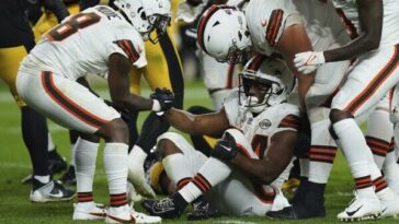 nick-chubb-injuries-end-nfl-browns-season